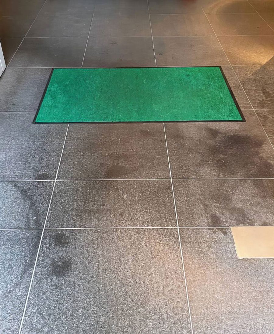 Big Red Gold Coast|Professional Tile Cleaning Brisbane